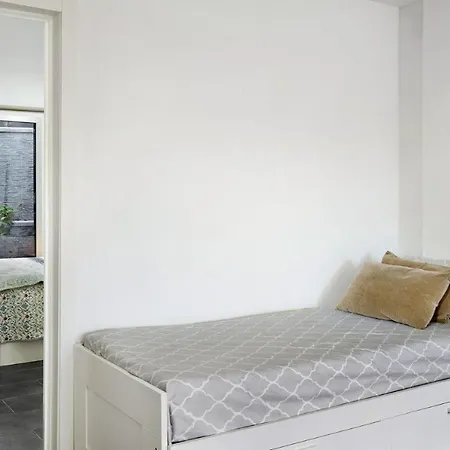 Luxury Las Mesas Apartment